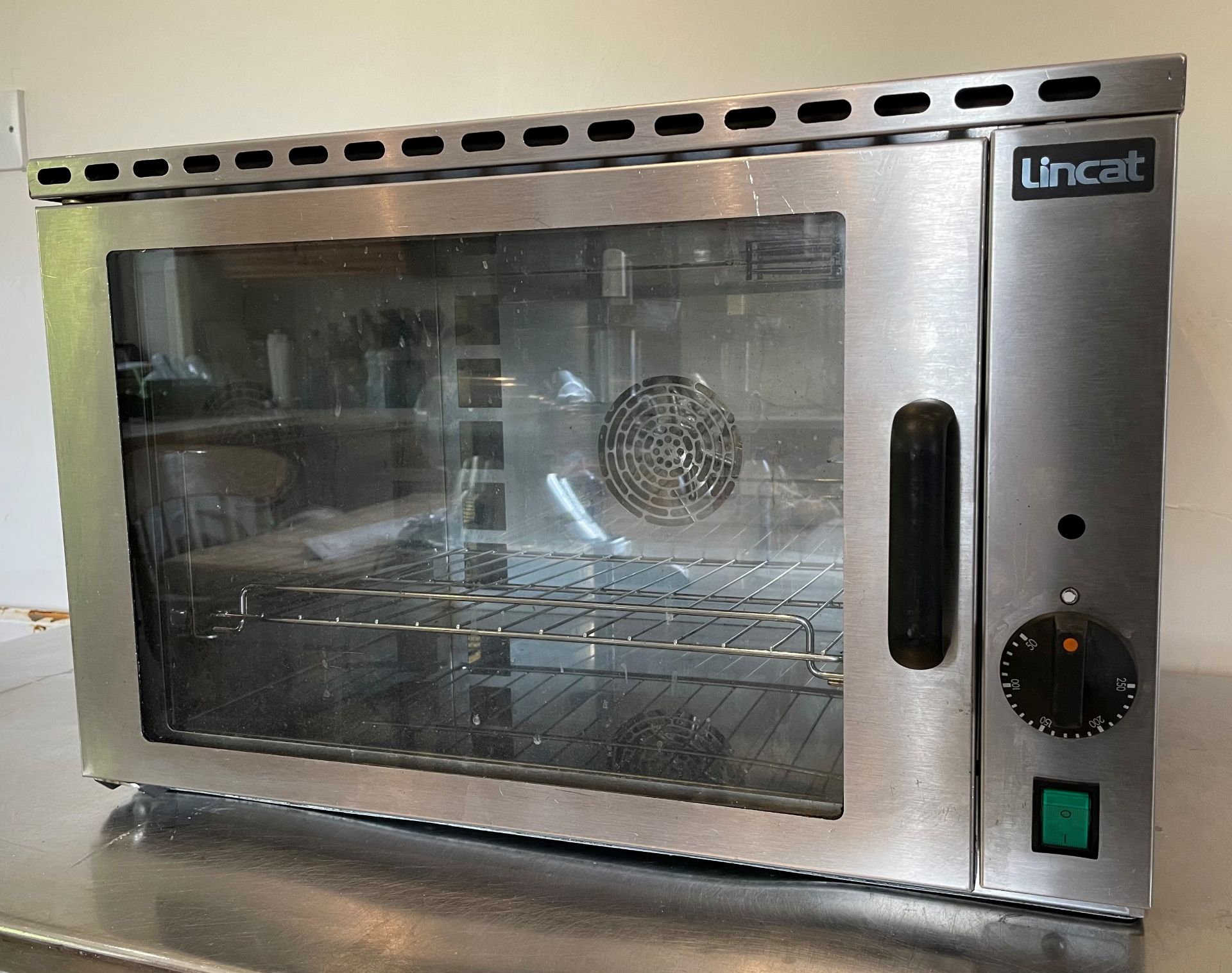 Lincat Convection Oven LCO. Whether you're cooking small portions or simply reheating a dish, the - Bild 3 aus 9