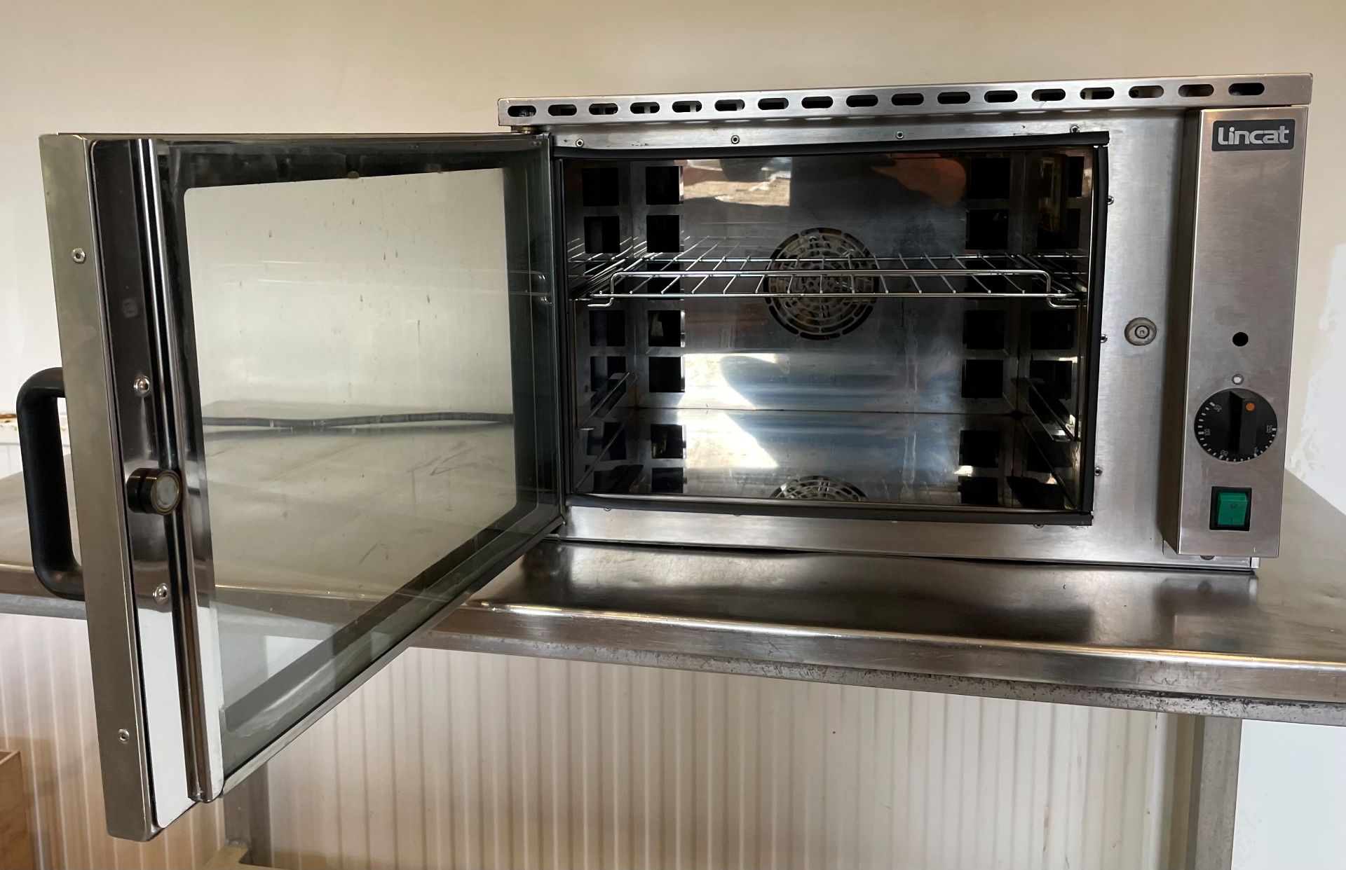 Lincat Convection Oven LCO. Whether you're cooking small portions or simply reheating a dish, the - Bild 4 aus 9