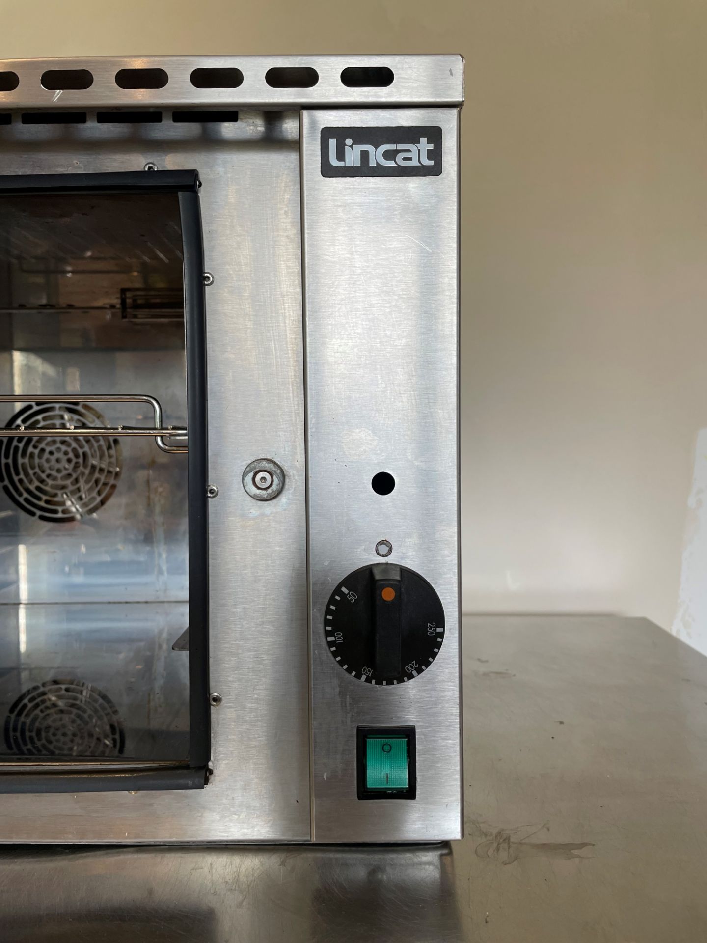 Lincat Convection Oven LCO. Whether you're cooking small portions or simply reheating a dish, the - Bild 6 aus 9