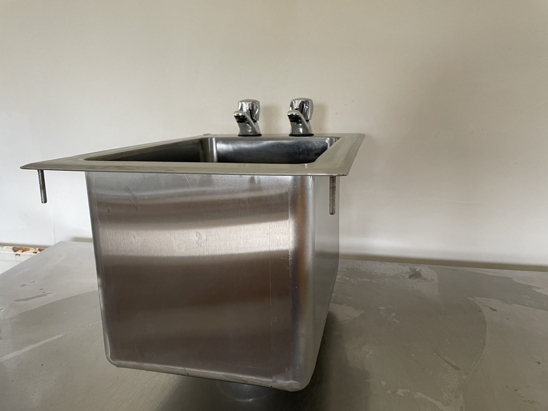 Adexa Drop-in Bar Sink. 1 Bowl. Stainless Steel with Taps. 1.3mm 304 stainless steel top. 1.0mm - Image 3 of 4