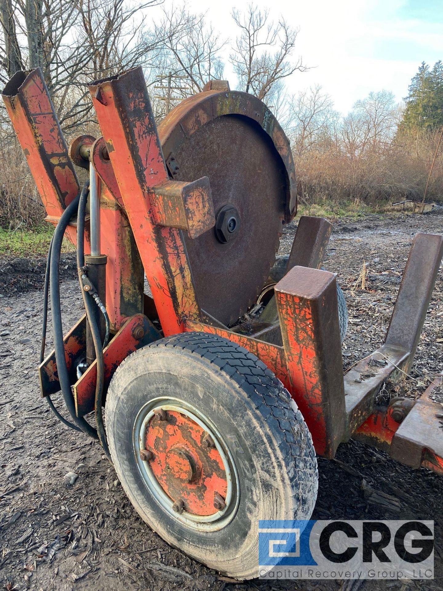 Portable trailer-body log-cutting circular saw - Image 4 of 6