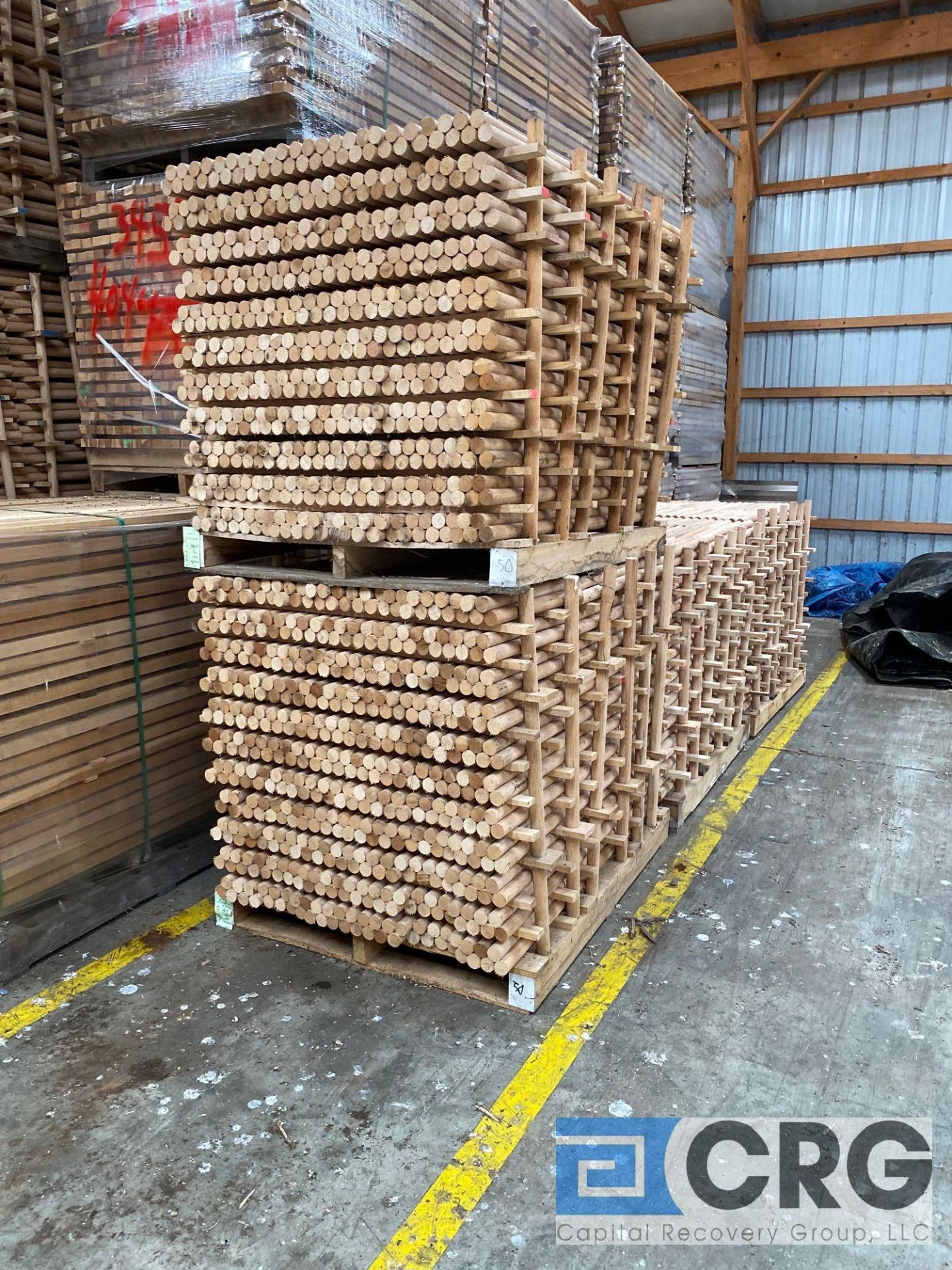 Contents of (17) pallets 16.5in. X 1-9/16in.(d) oak dowels (1551) per pallet (4)(3)(1 at 1070) more, - Bild 4 aus 6