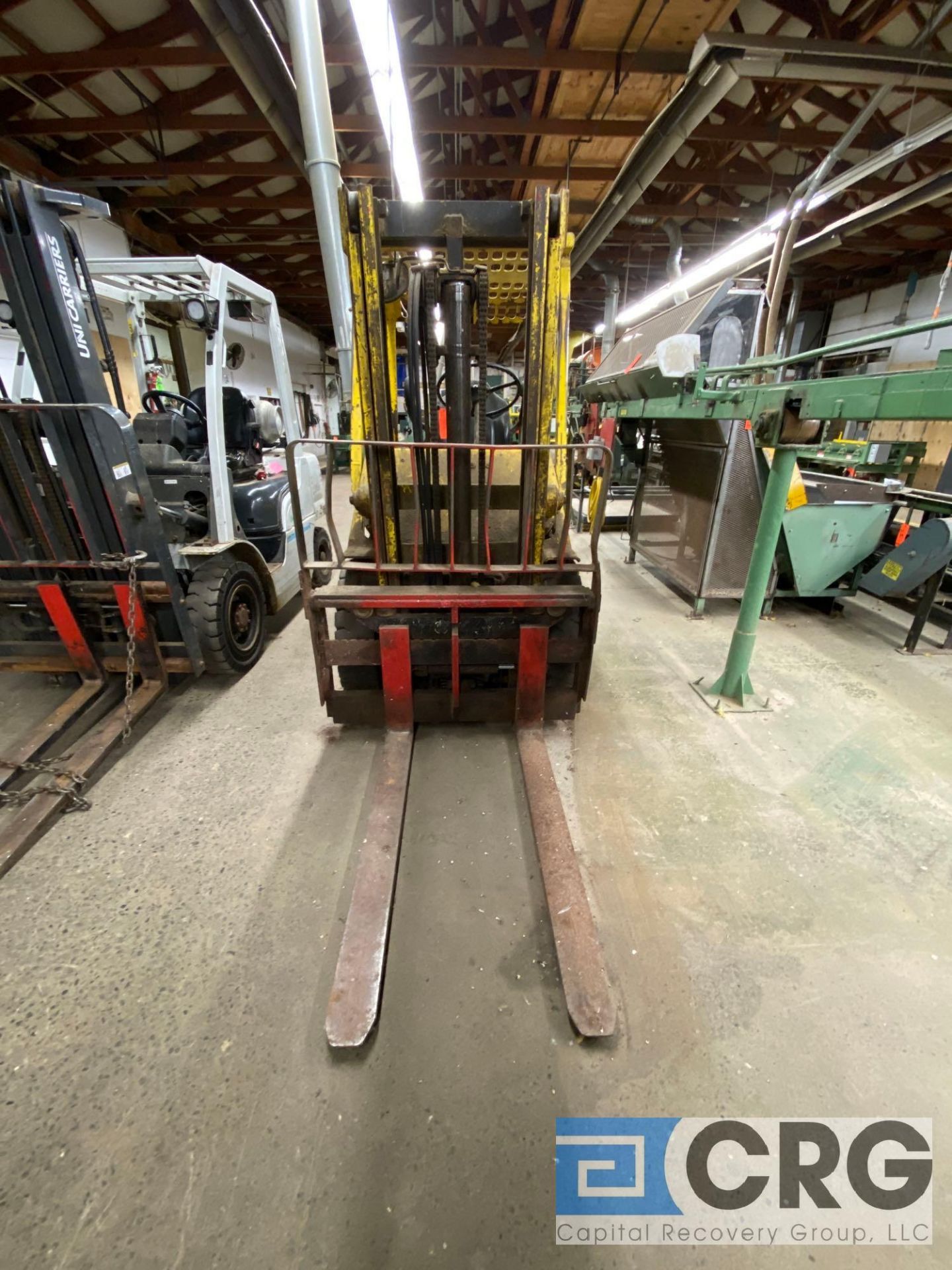 Hyster H40 challenger 40 LP, forklift, solid tire, 118 max mast height, 4850lb. max capacity, SN - Image 2 of 8