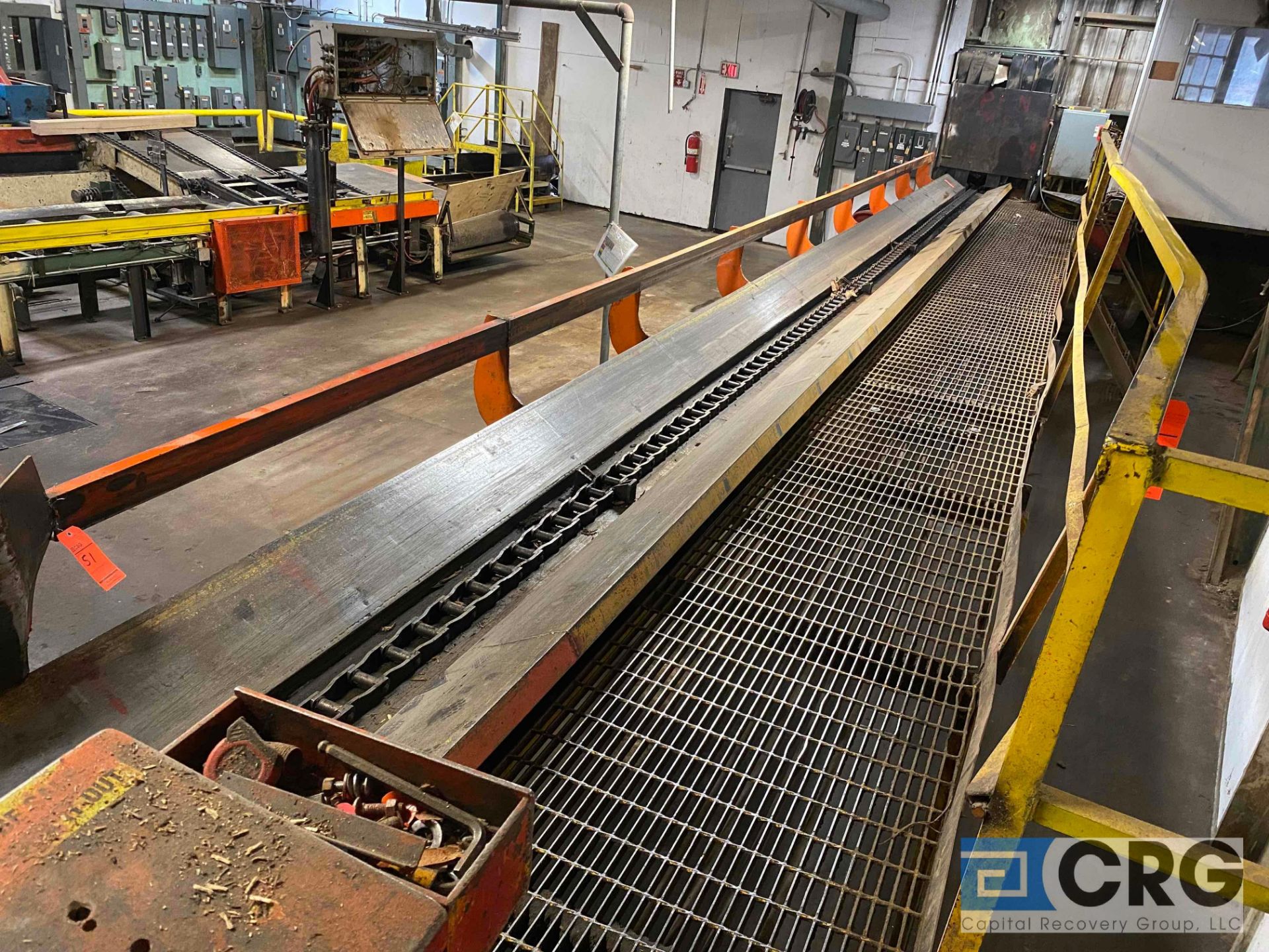 Log haul chain conveyor