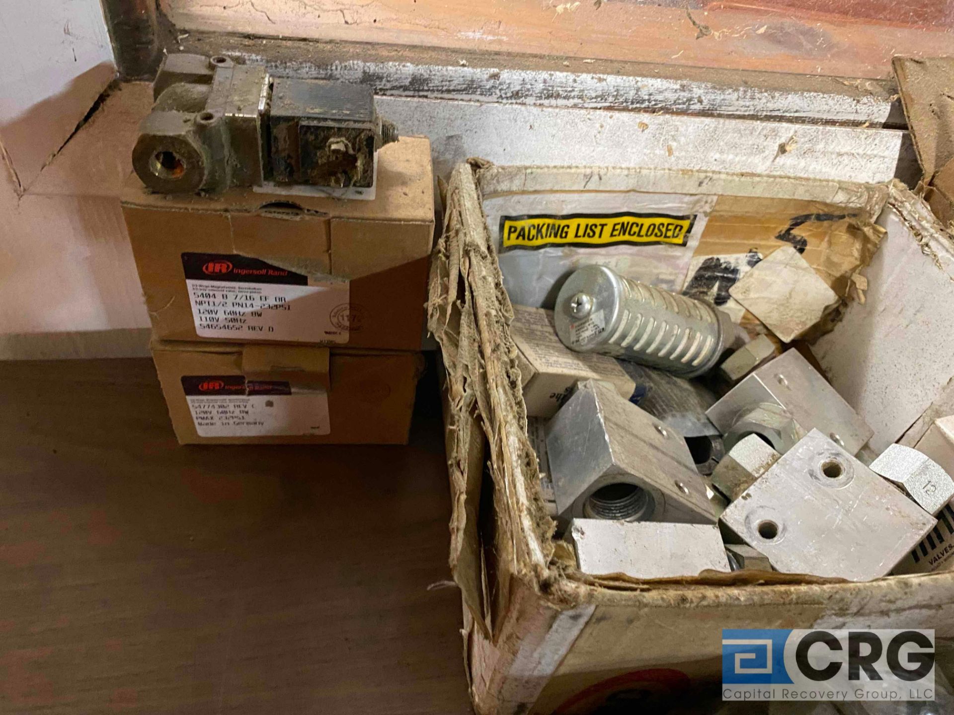 lot of assorted Solenoid flow control and related valves - Image 4 of 6