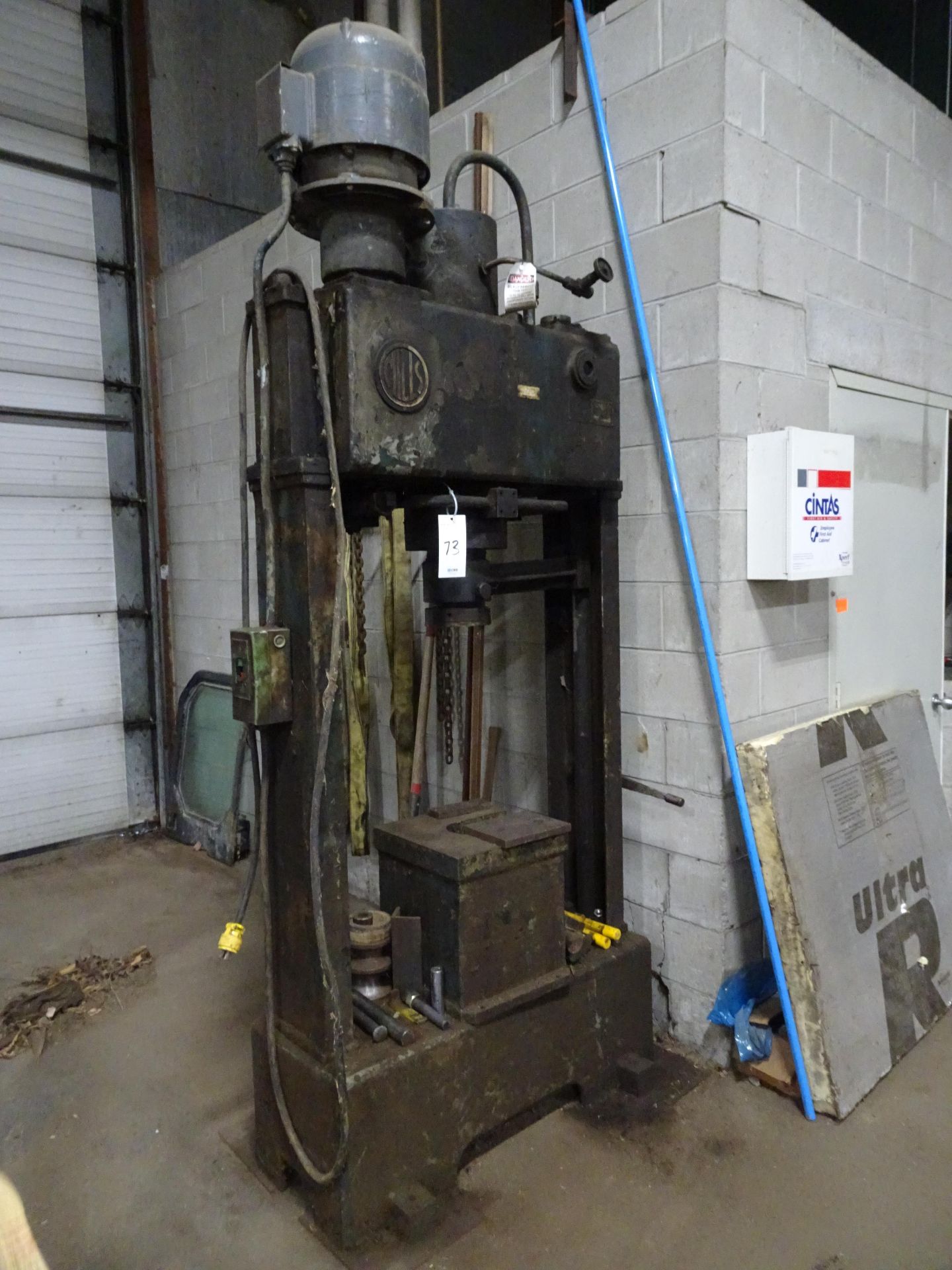 Mills Hydraulic Press