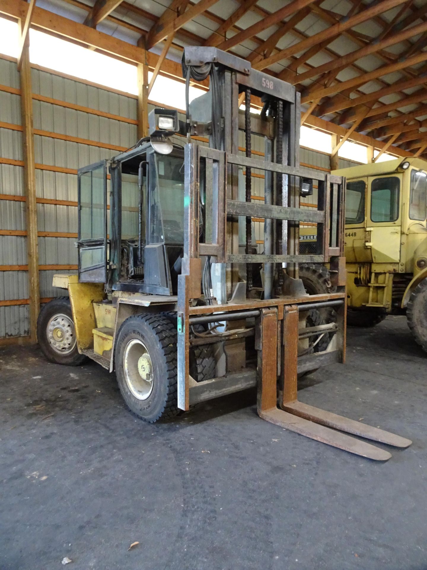 Hyster Model H190XL 16,600 lb Capacity Diesel Forklift