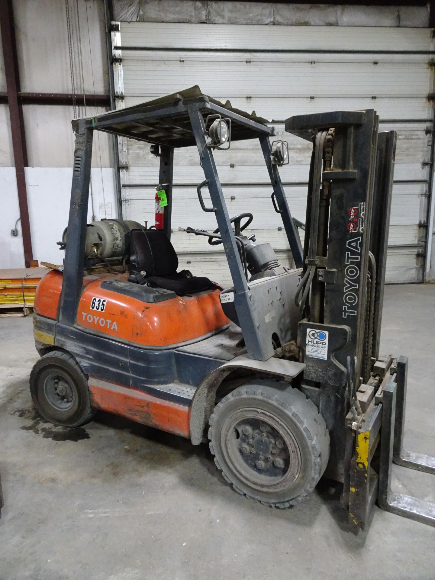 Toyota Model 6FGU30 5400 lb Capacity LP Forklift - Image 2 of 4