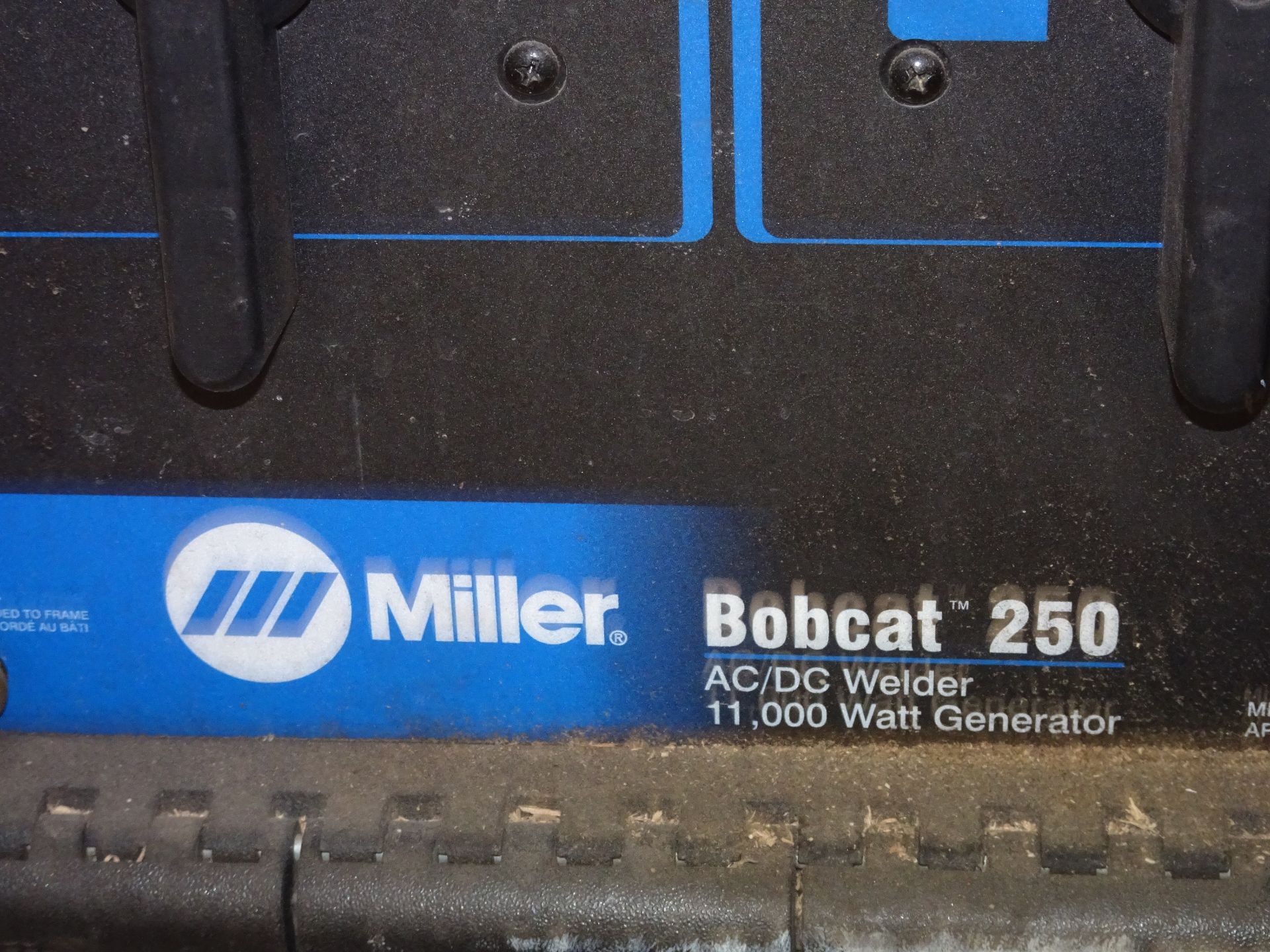 Miller Bobcat 250 AC/DC Welder - Image 2 of 3