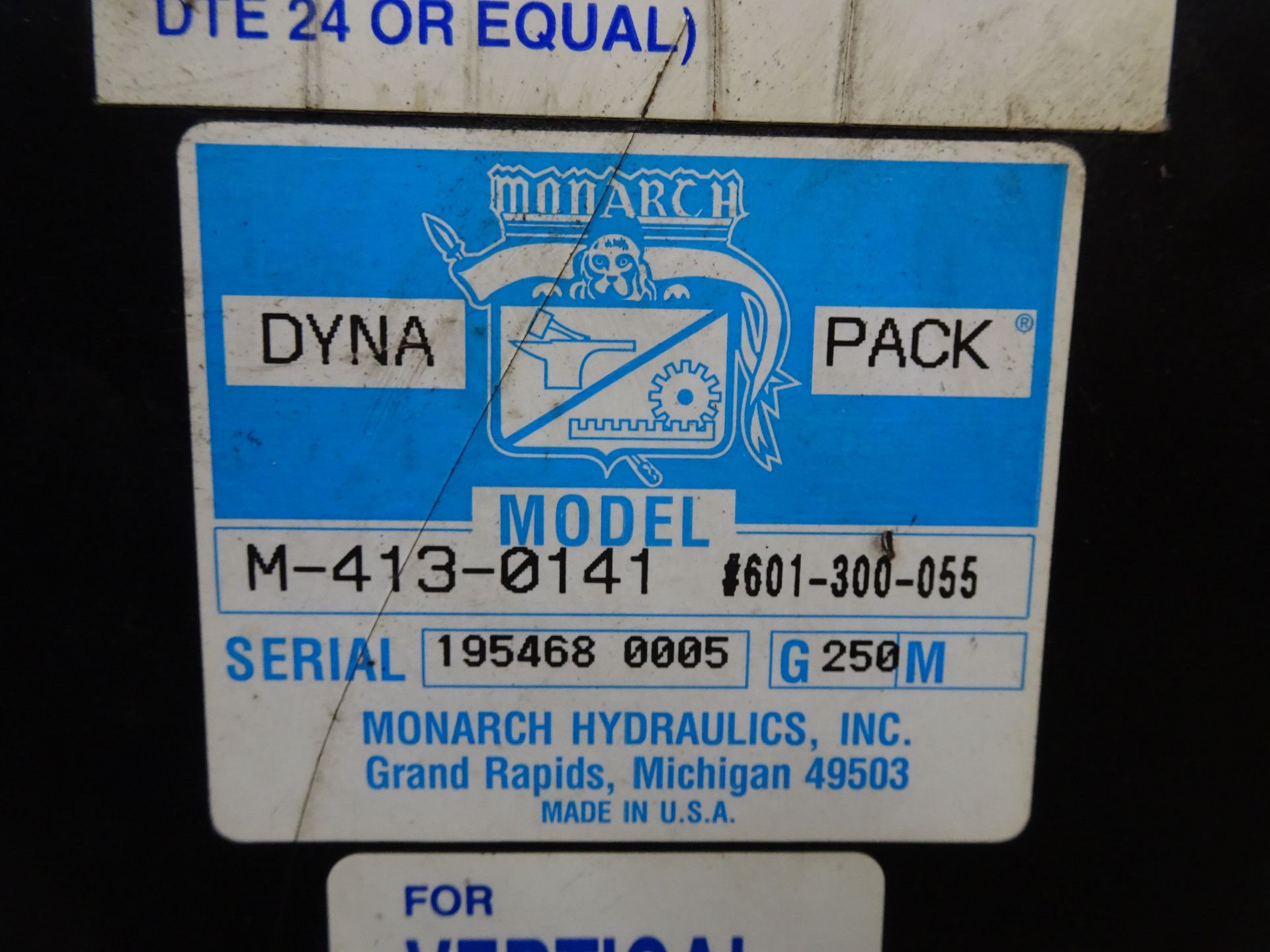 Mohawk 4-Post Hydraulic Car Lift - Image 4 of 4