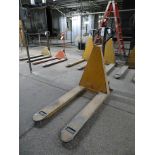 Liftrite 3000 lb Capacity Pallet Jack