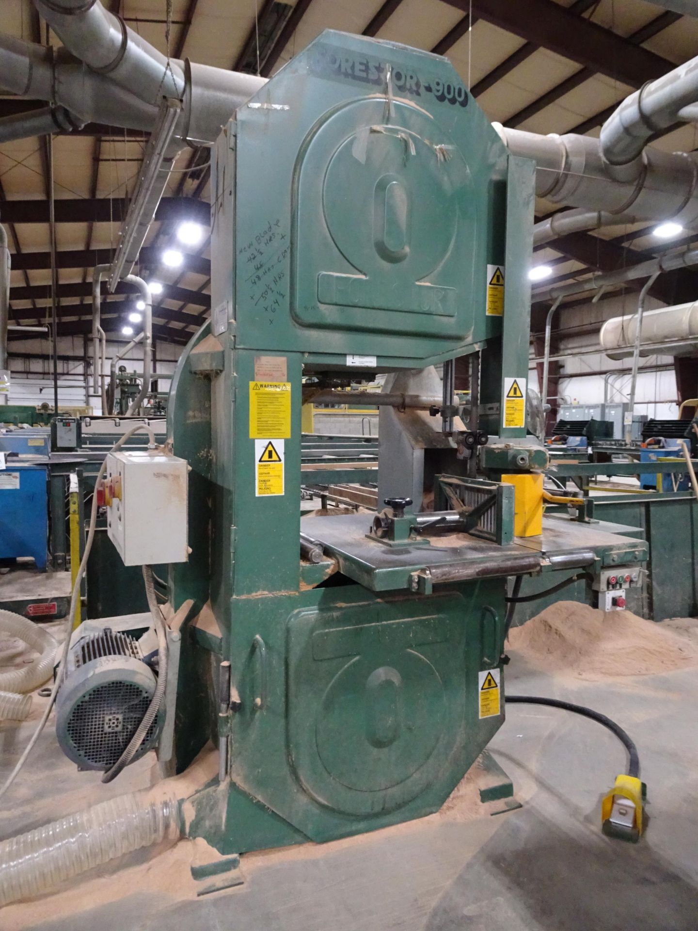 Forester Model 900 Industrial Bandsaw