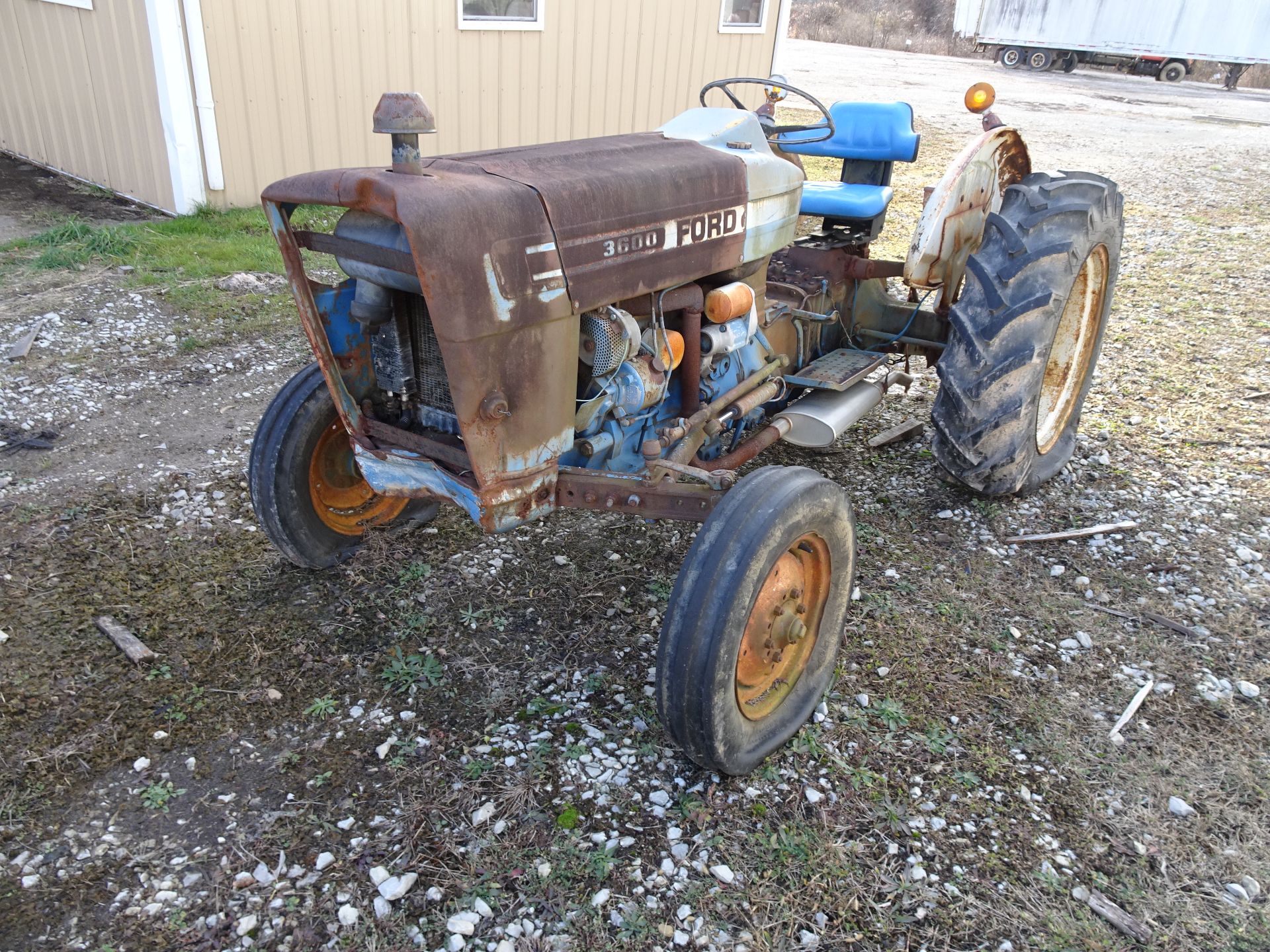 Ford Tractor - Image 3 of 4