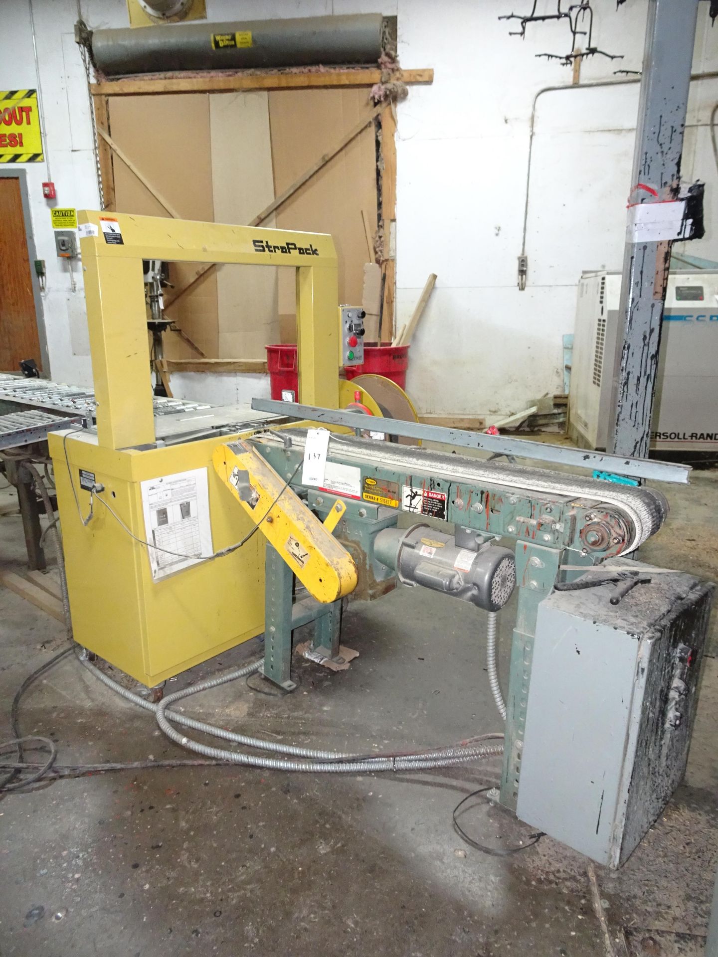 Strapack Model RQ-8xS Automatic Strapping Machine