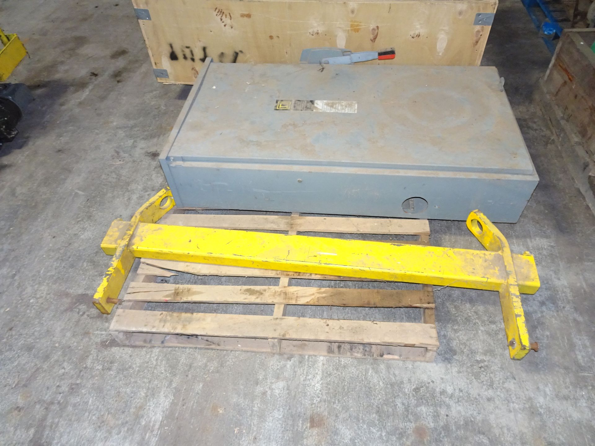 Lot: (10) Pallets of Assorted Machine Parts - Image 11 of 14