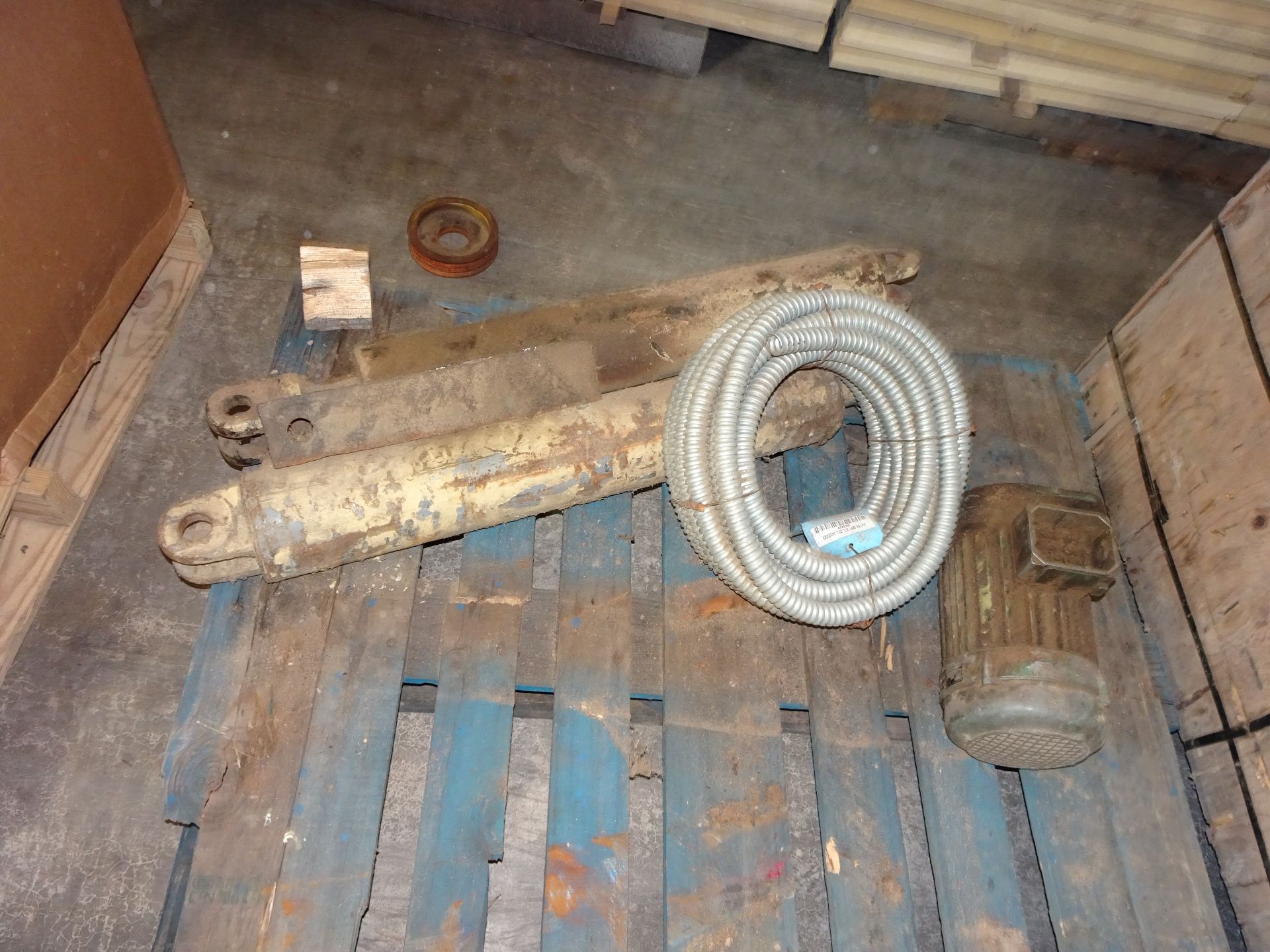 Lot: (5) Pallets of Assorted Machine Parts - Image 4 of 7