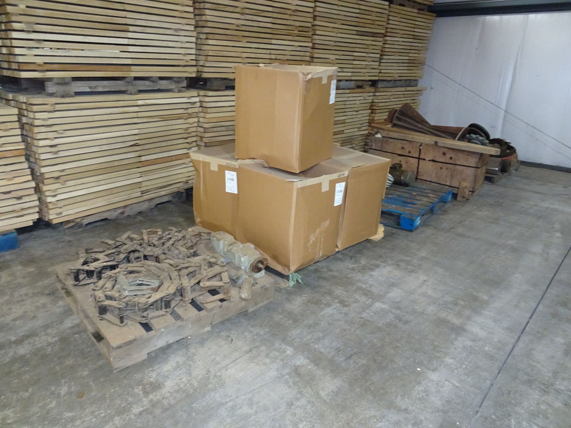 Lot: (5) Pallets of Assorted Machine Parts