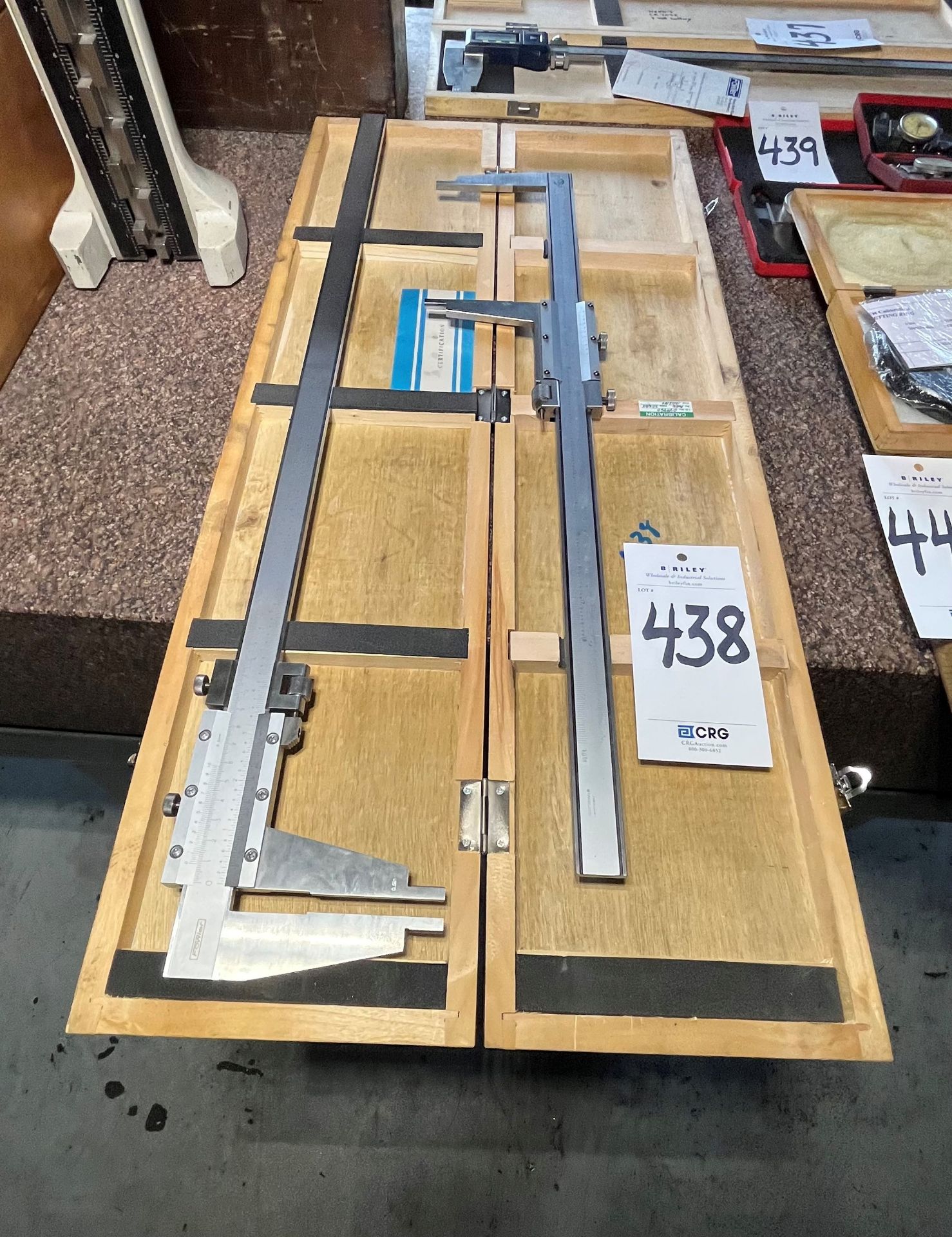 (2) Vernier calipers