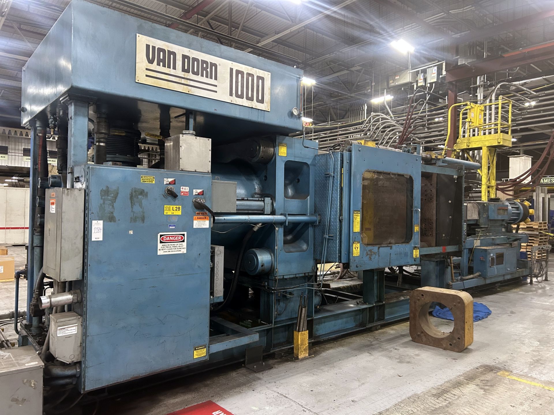 1992 Van Dorn Injection Molding Machine