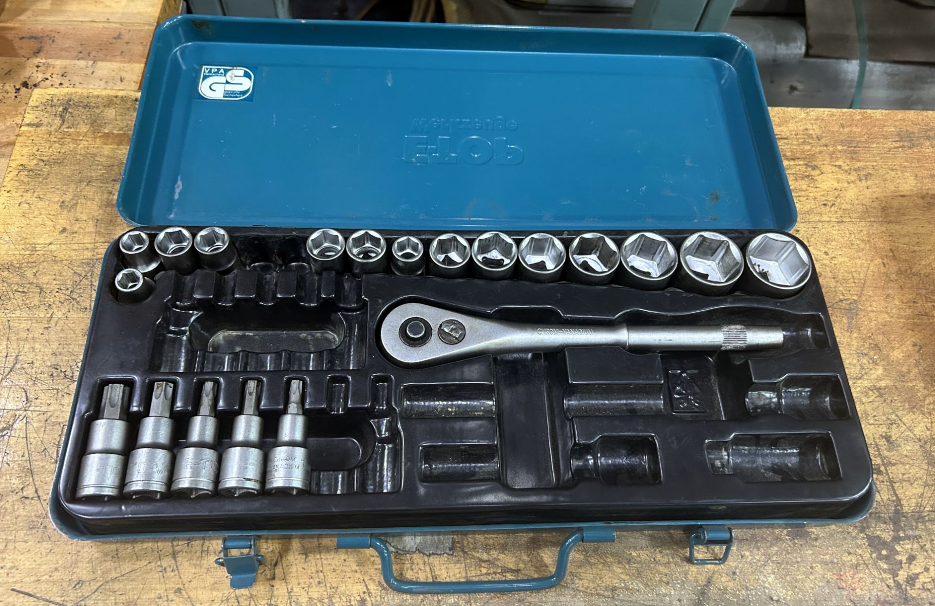 E-Top socket set with wrench