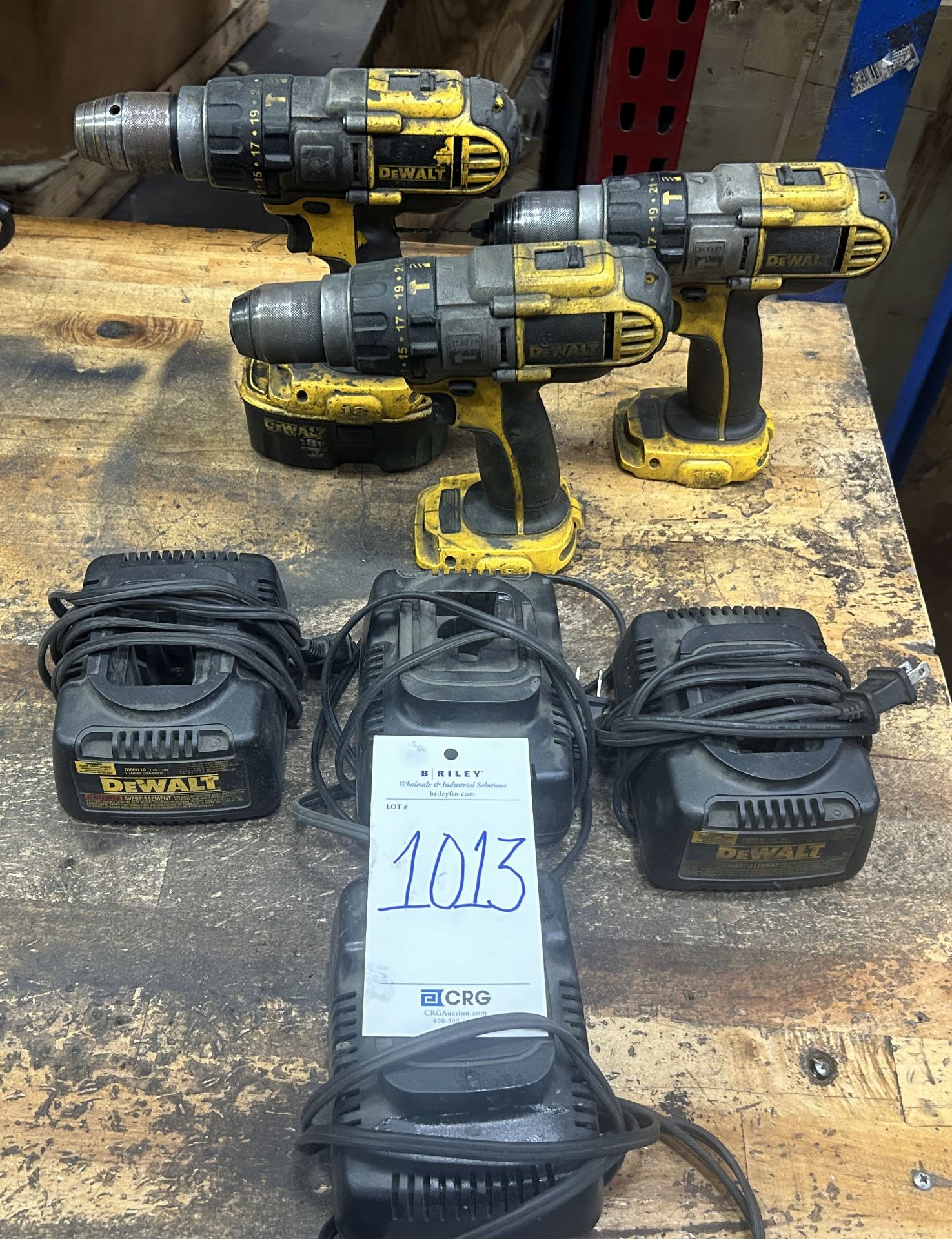 (3) Dewalt Drill w battery and chargers