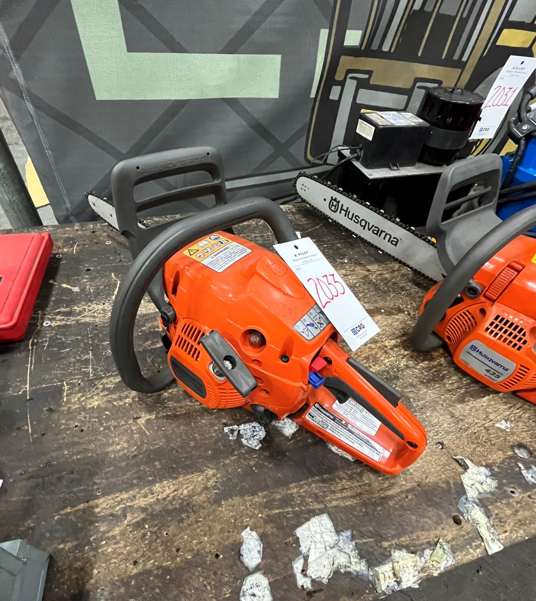 Husqvarna model 120 Mark II gas chainsaw - Image 2 of 2