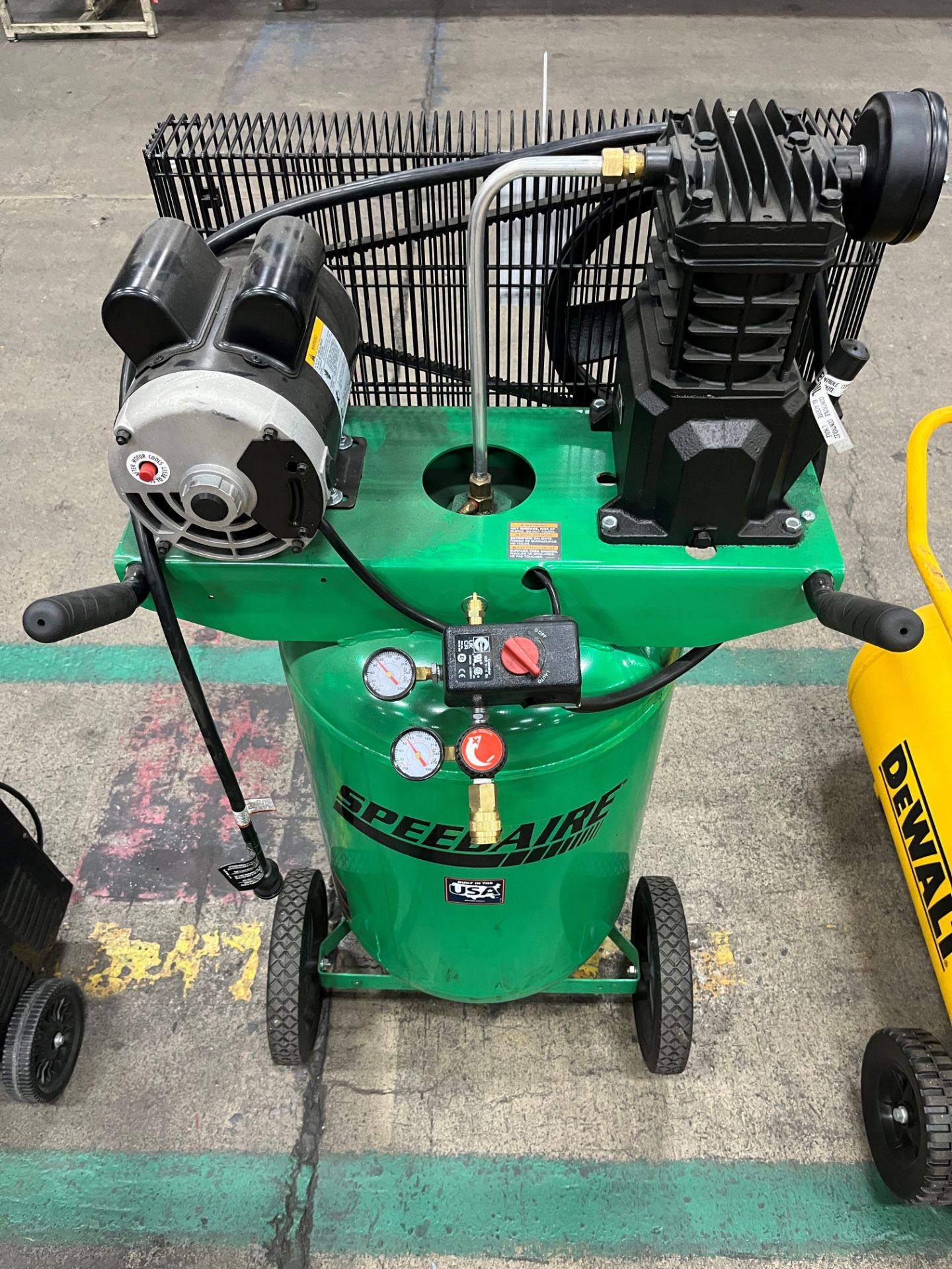 Speed Aire air compressor