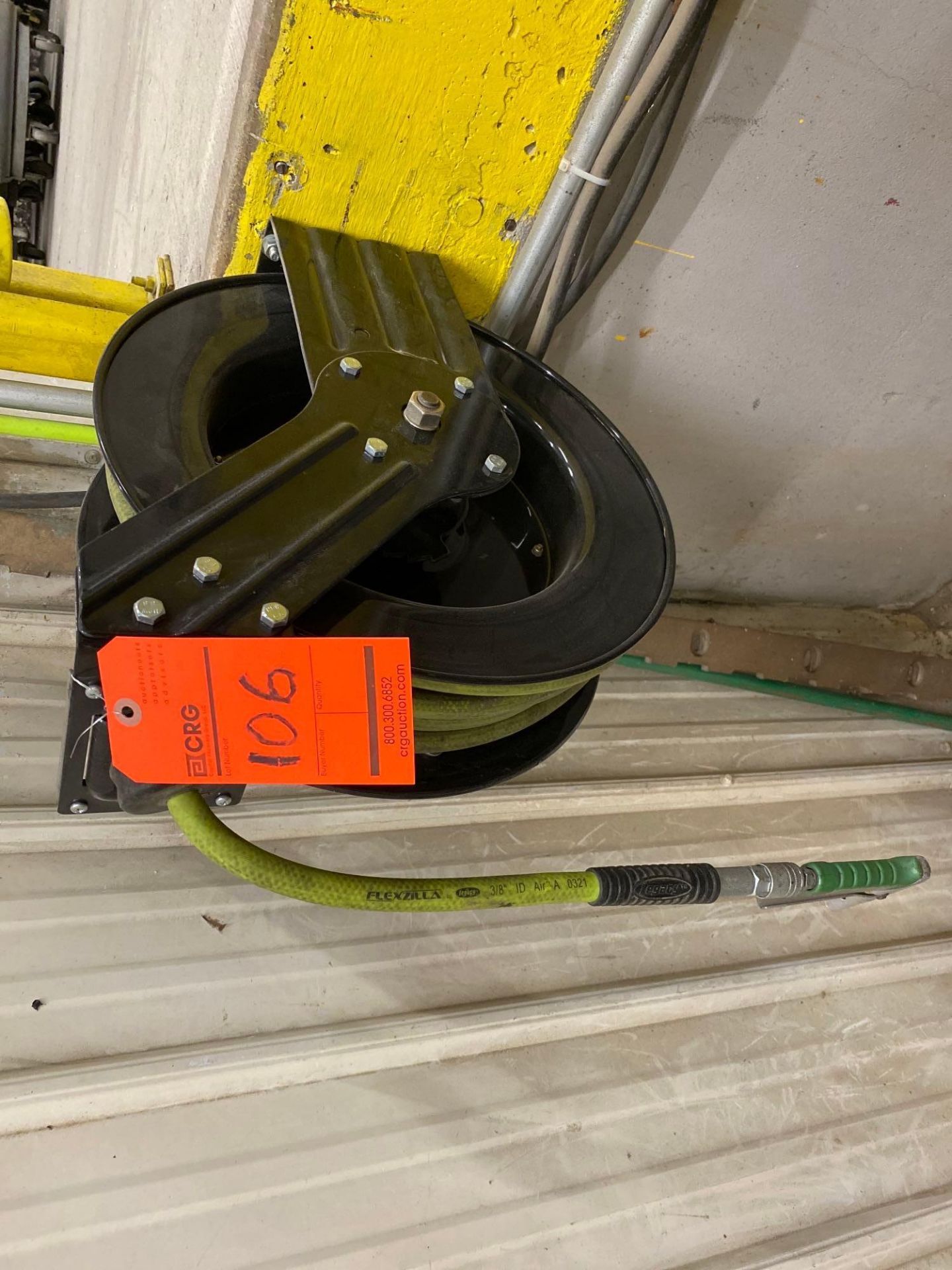 Maxworks Pneumatic Hose Reel