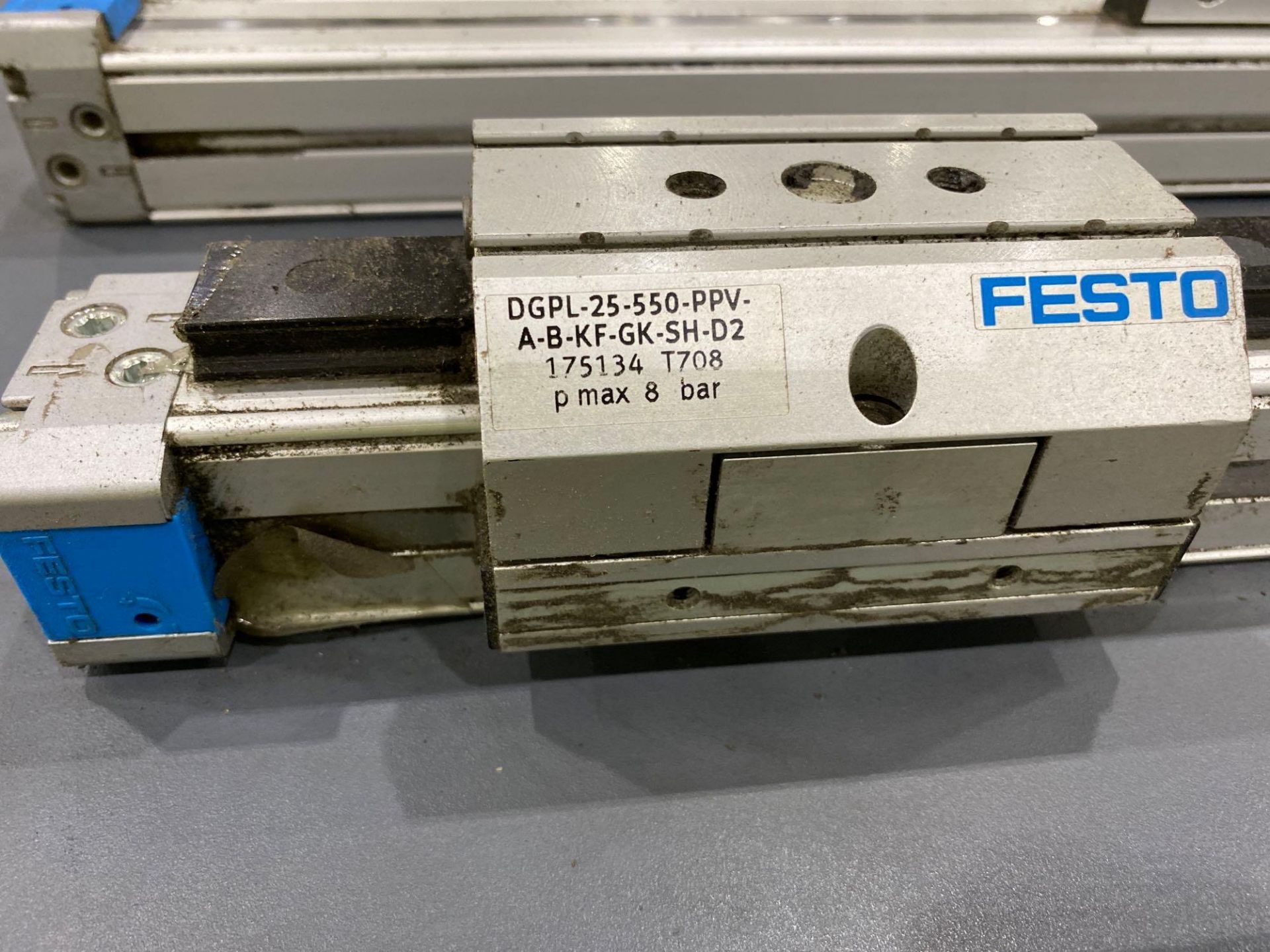 Assorted Festo Pneumatic Cylinders - Image 2 of 4