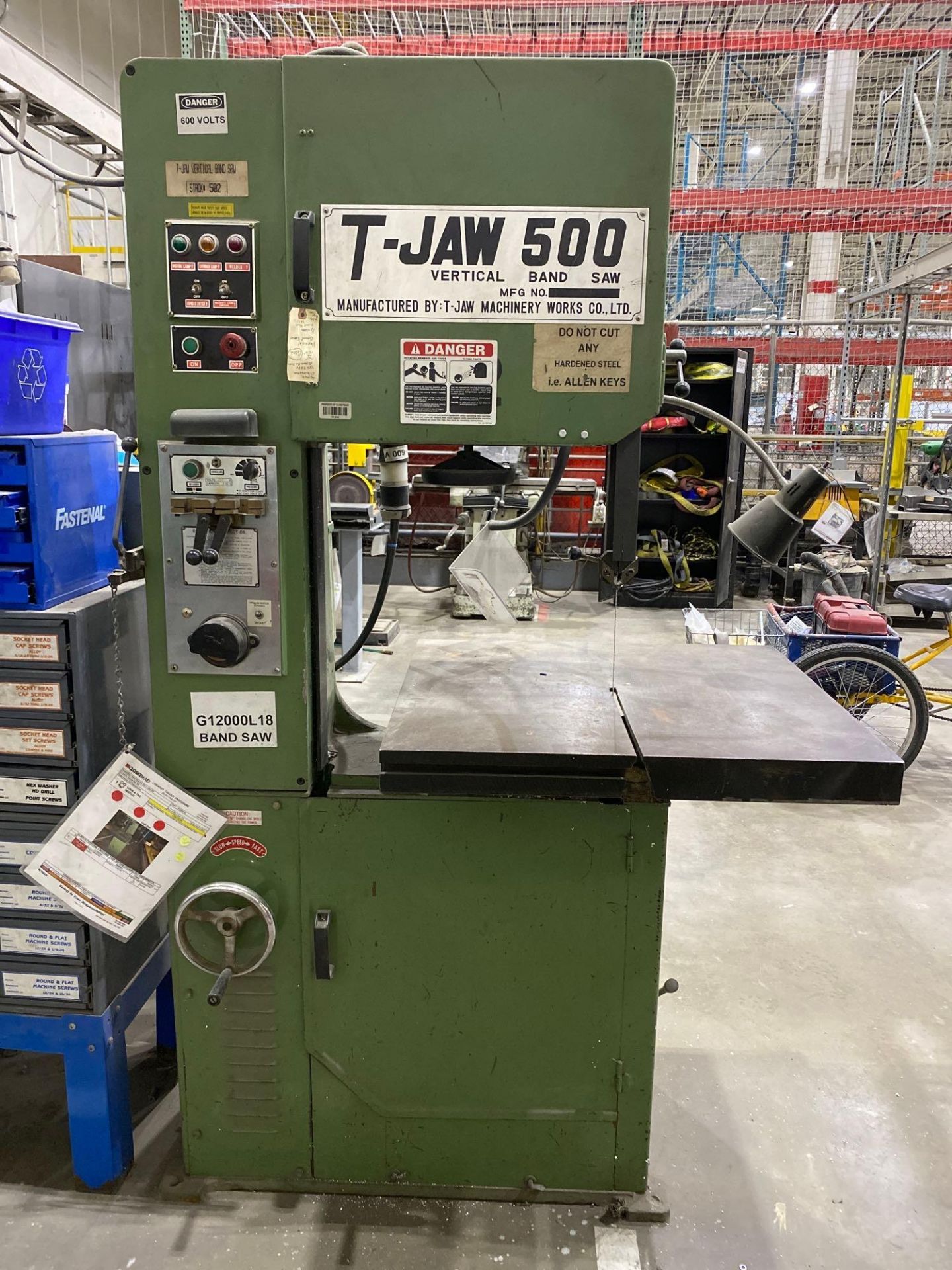 T-Jaw 500 Vertical Band Saw