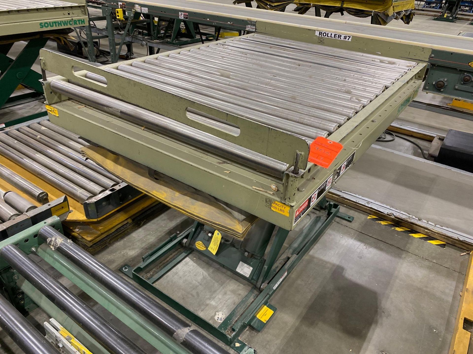 Lot Southworth Roller Top Hydraulic Lift Tables