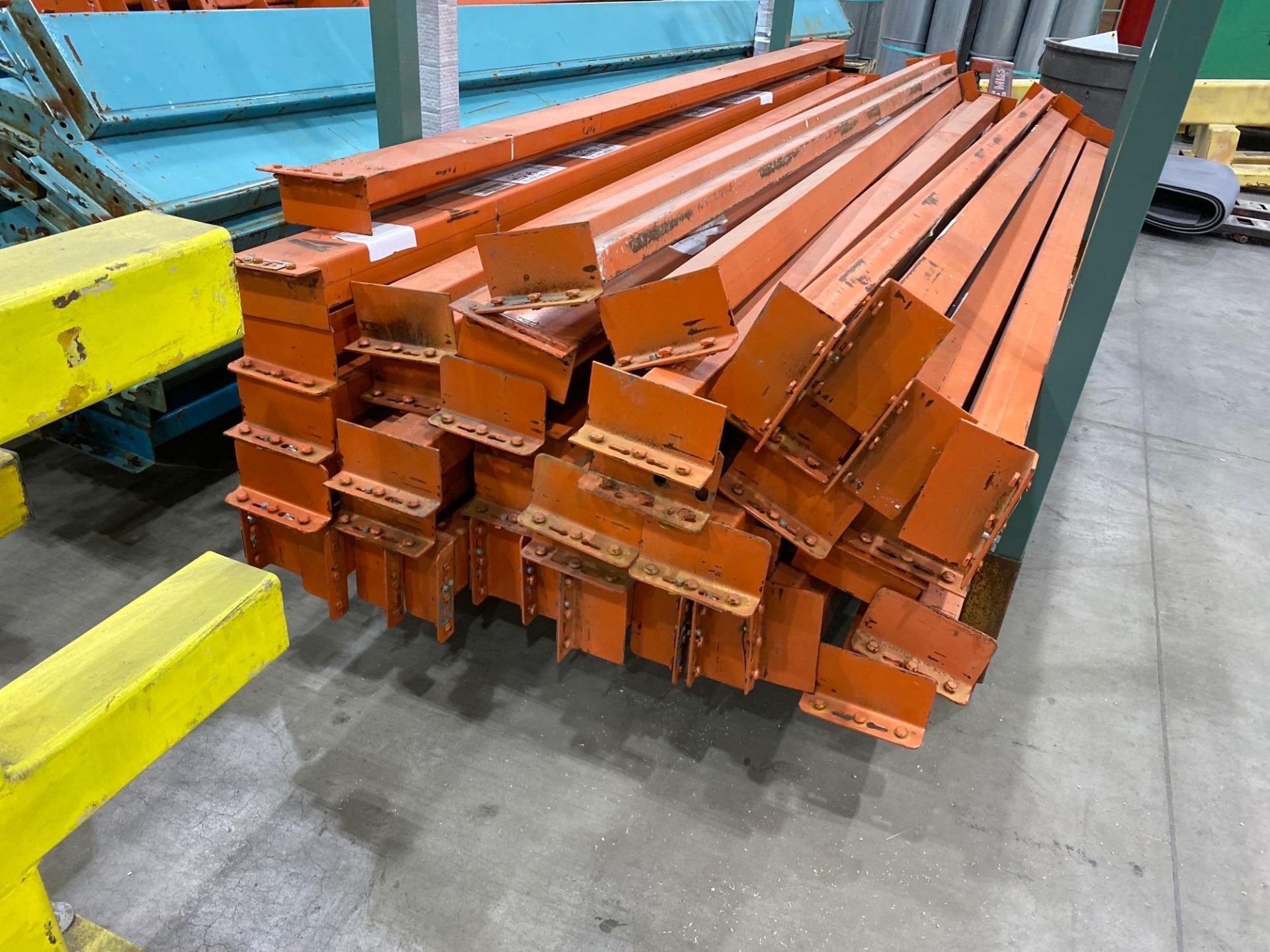 Assorted Broken Down Pallet Racking &amp; Safety Barriers - Bild 3 aus 6