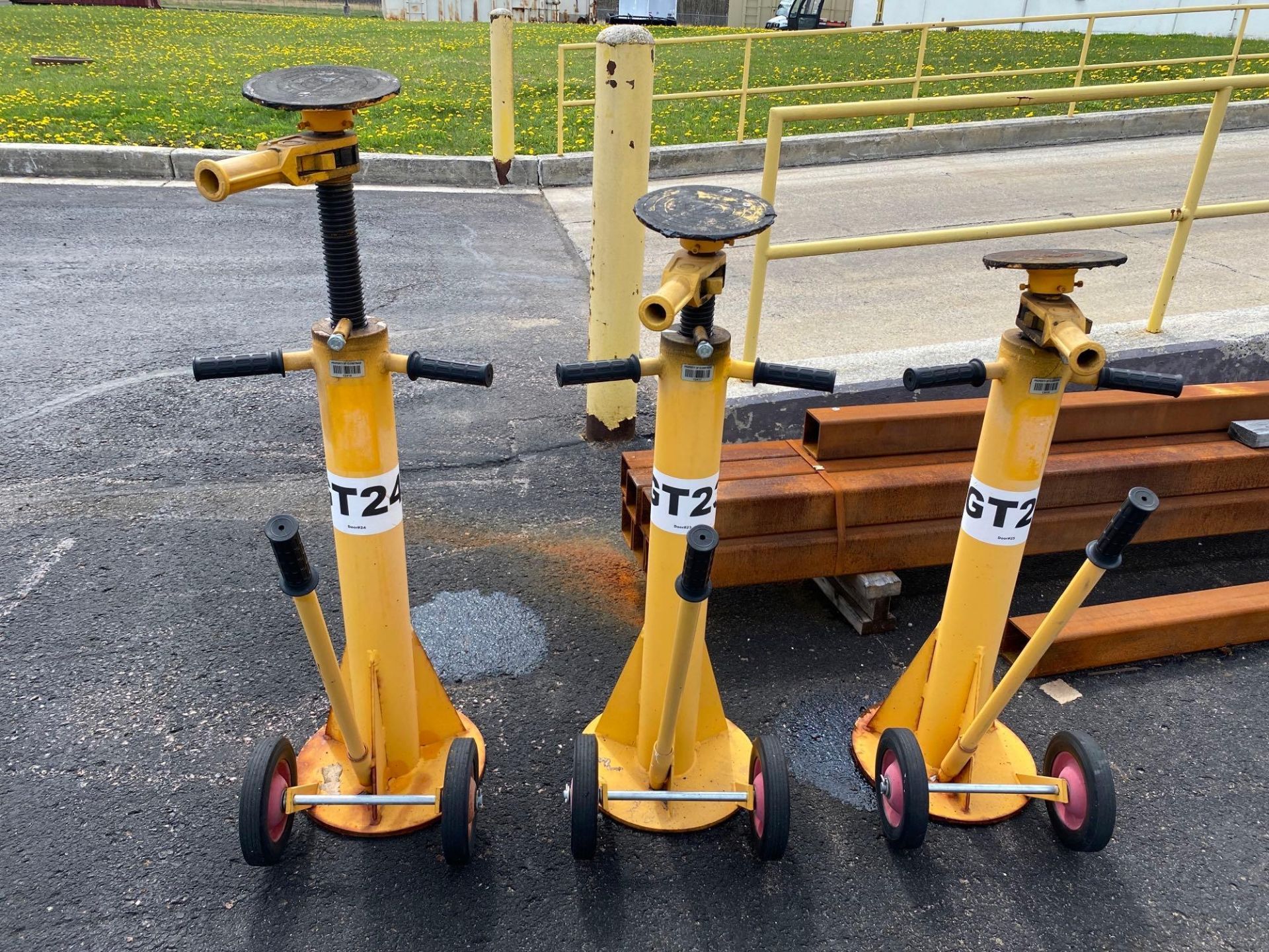 Assorted Global Industrial Trailer Jacks