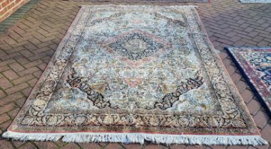 A silk hand-made Bidjar rug, 276 x 181 cm