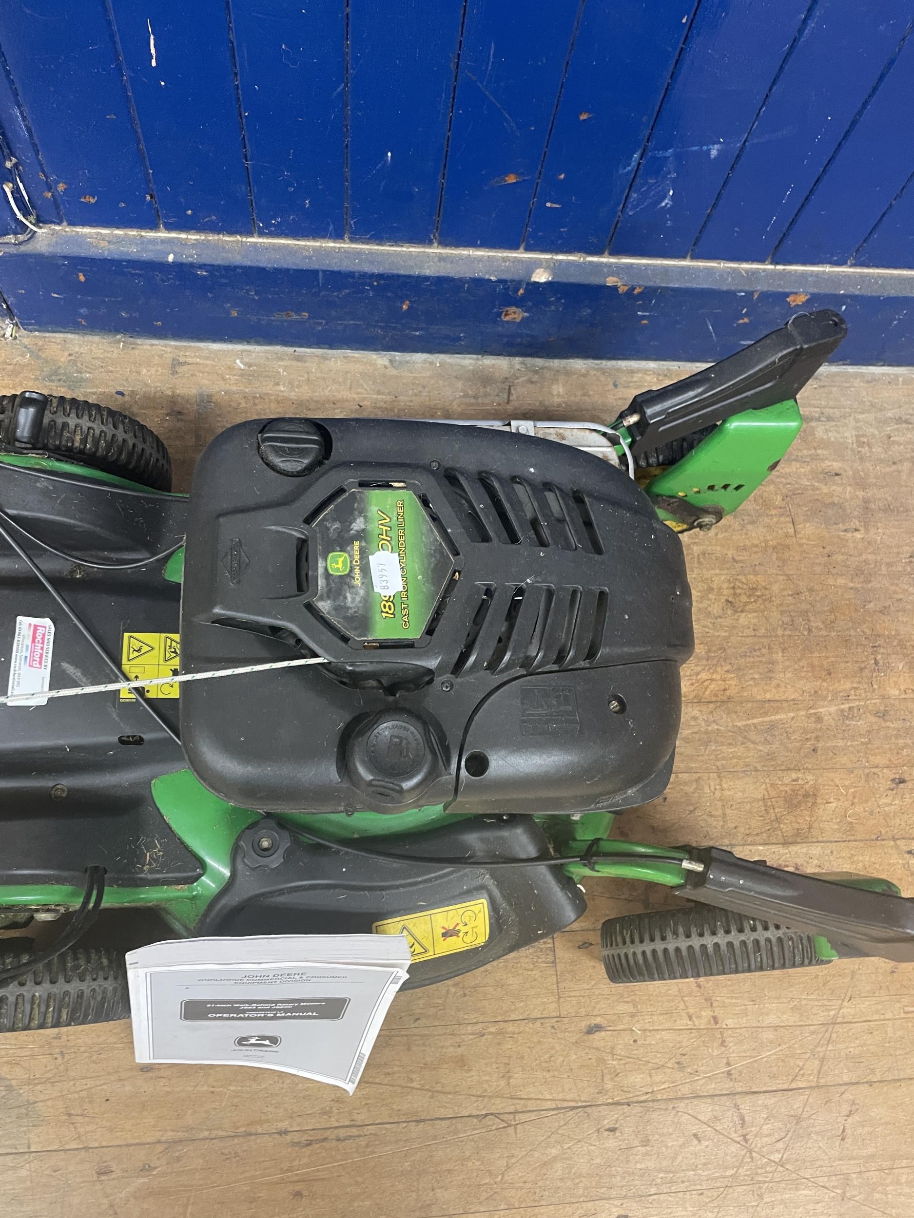 A John Deere 189cc OHV petrol lawnmower, with a manual Grass box not present, from a deceased estate - Image 2 of 2