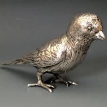 A Victorian silver novelty pepperette, in the form of a finch, London 1894, 2.6 ozt, 12 cm wide
