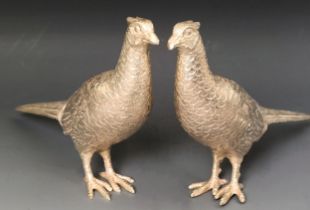 A pair of modern silver pheasants, Birmingham 1974, 9.63 ozt, 16 cm (2)