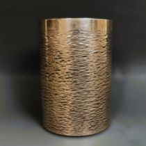 An Elizabeth II silver beaker, Stuart Devlin, London 1977, 7.4 ozt, 10 cm high