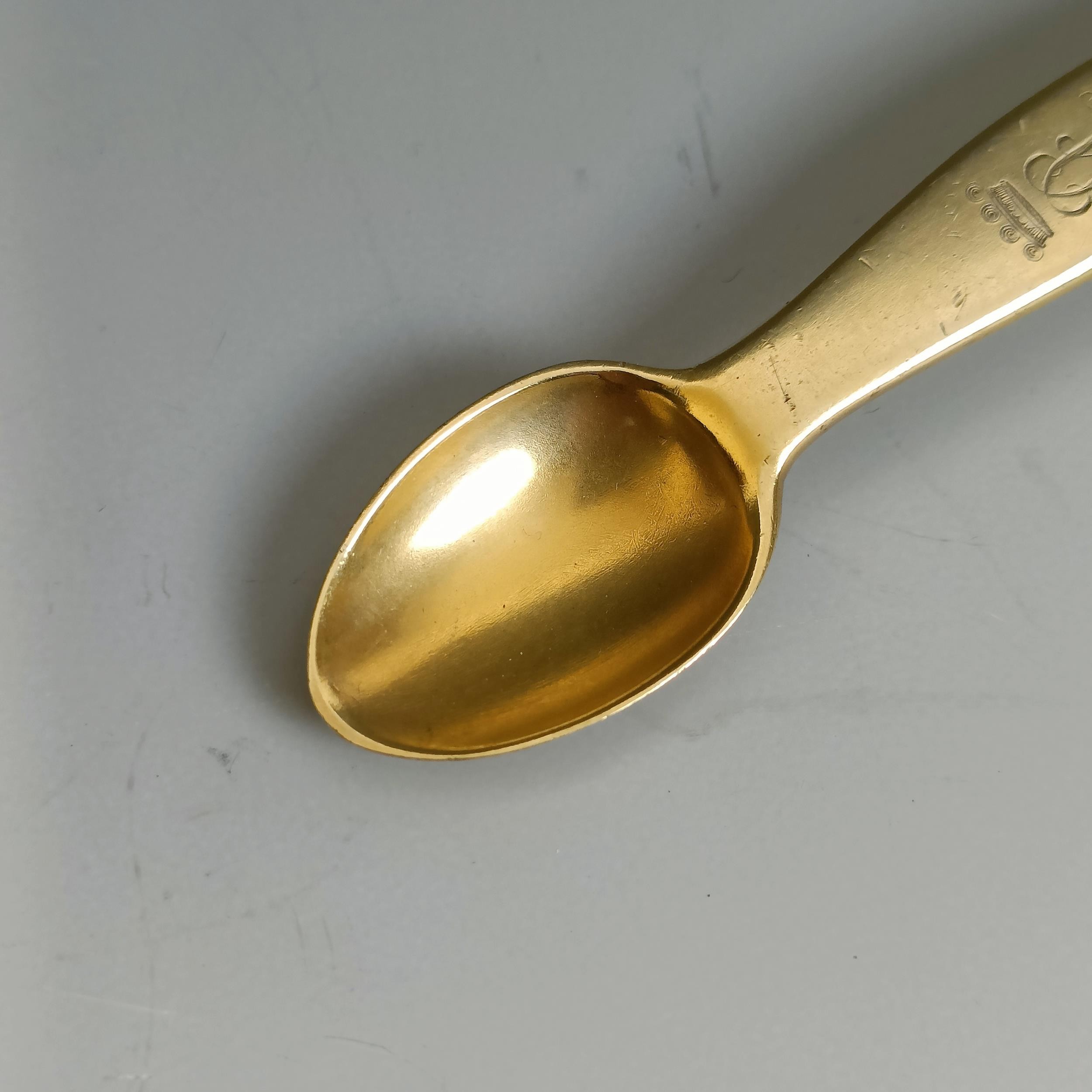 A George V silver gilt medicine spoon, London 1911, 29 g overall length: 13.5 cm approx width of - Image 3 of 5