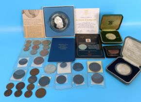 A Republic of Panama 20 Balboas proof silver coin, boxed, and other assorted coins