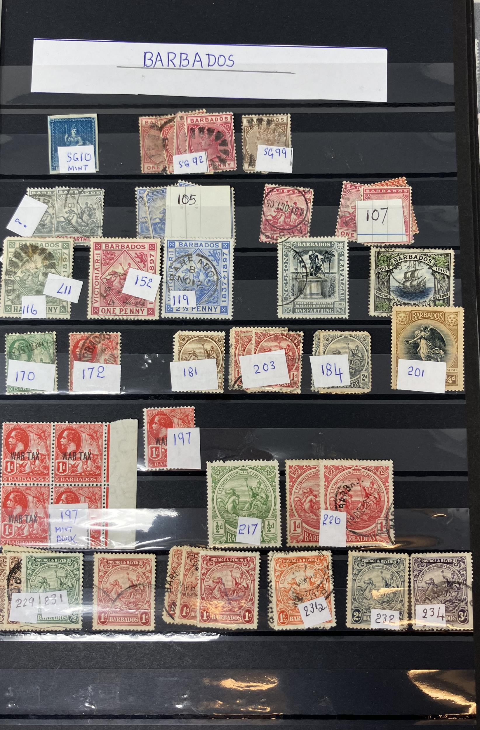 Assorted Commonwealth stamps, in five albums