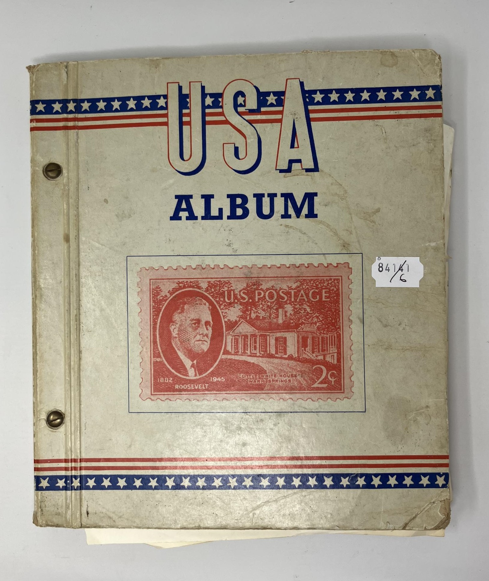 An album of American stamps, some on loose pages, an album of Pakistan stamps, and another album (4) - Image 2 of 10
