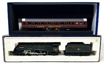 A Hornby OO gauge 4-6-2 locomotive and tender, No R289 and a Dapol OO gauge locomotive, Class 121/