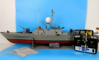 A radio controlled model, Graupner Weasel Class torpedo boat, 1:40 scale, 107 cm Believed working