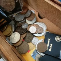 WITHDRAWN Assorted coins (box)