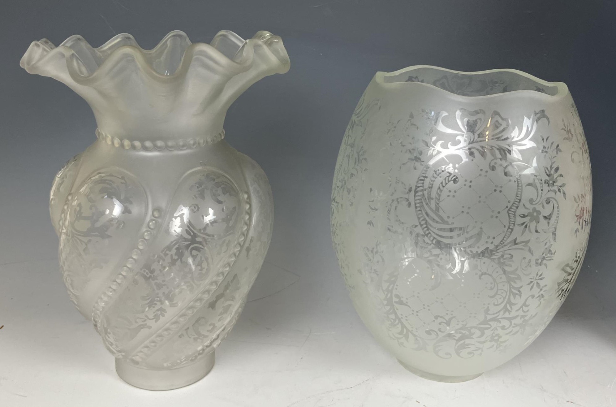 A Japanese Imari vase, converted to an oil lamp, with an acid etched glass shade, 46 cm high, and - Image 6 of 6