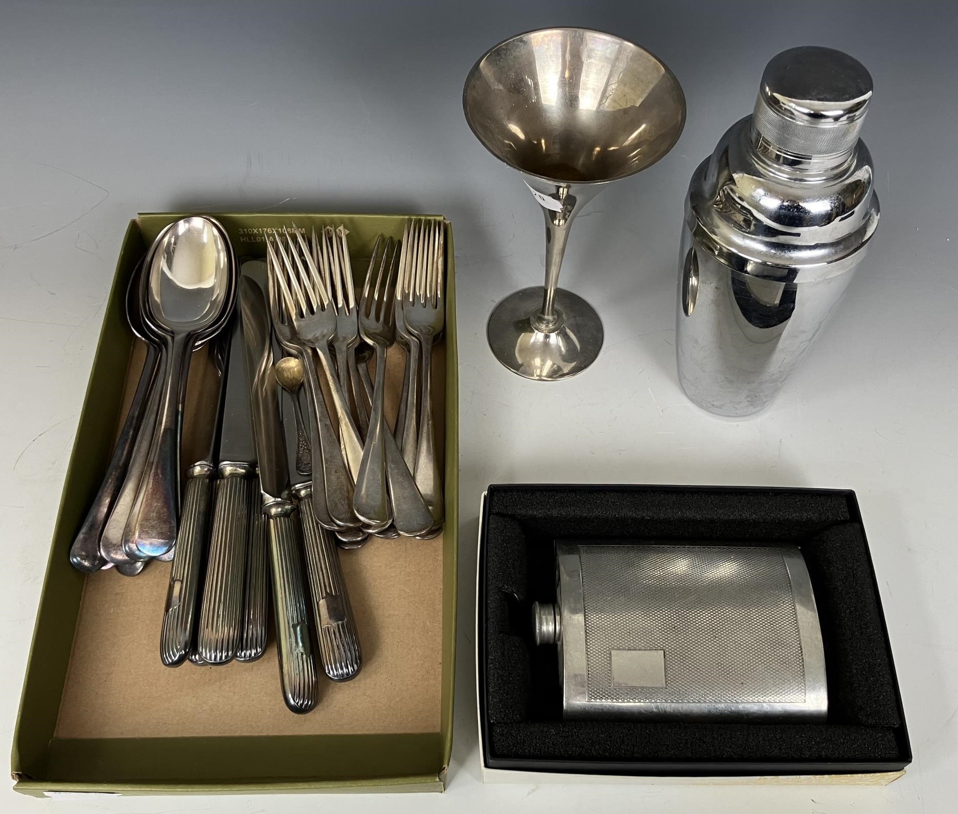 A pair of silver plated bottle coasters, two canteens of silver cutlery and other silver plate (box) - Image 3 of 7