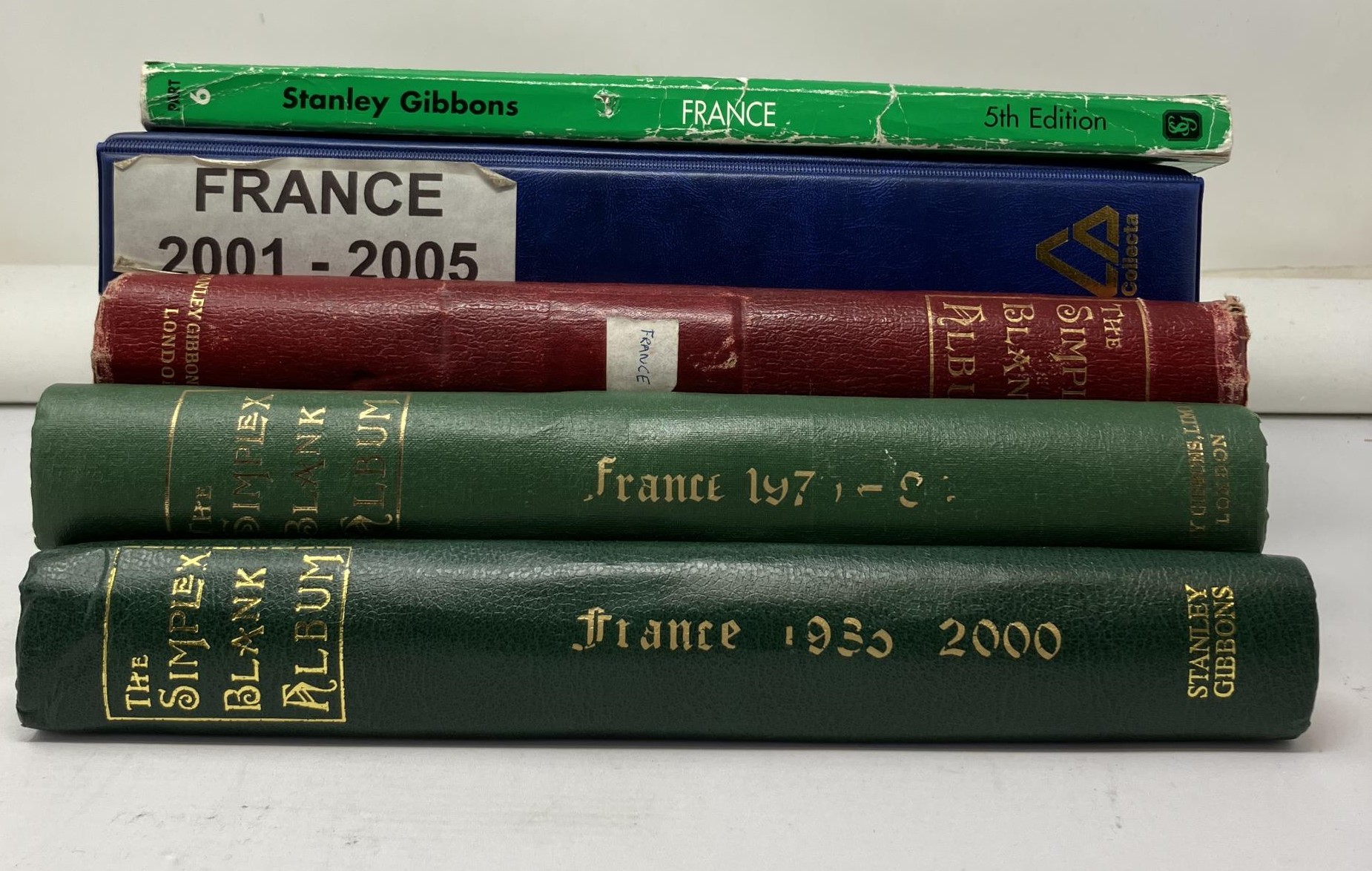 A collection of France stamps, 1849-2005, in four albums (box) - Image 2 of 11