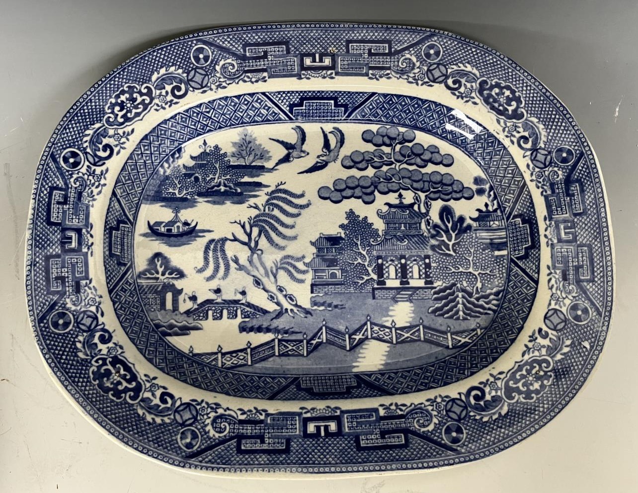 A blue and white meat plate, a part tea set, and assorted other ceramics (3 boxes) - Bild 2 aus 6