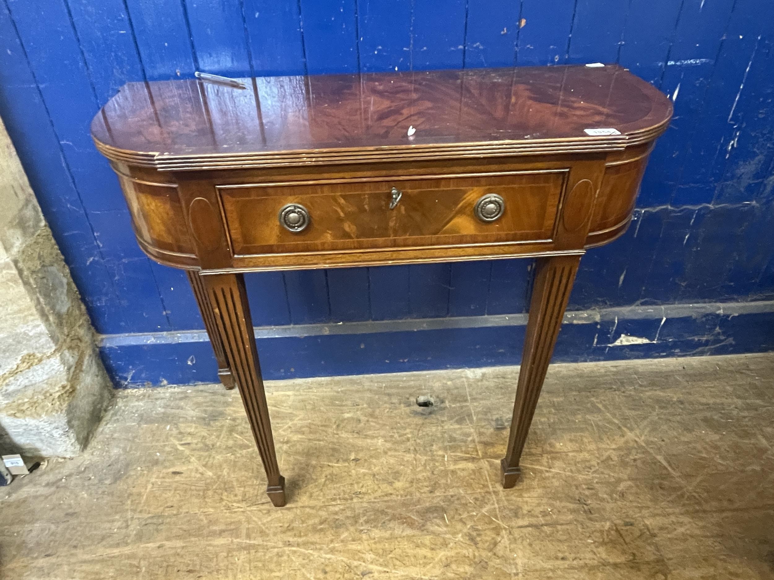 A mahogany demi lune card table, 92 cm wide and a mahogany side table (2) - Image 2 of 2